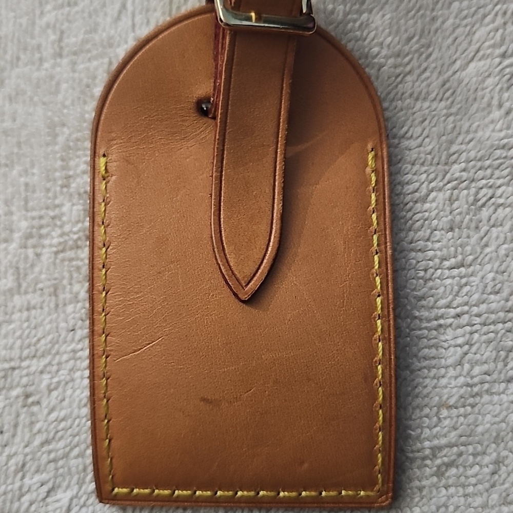 Louis Vuitton - Vachetta Luggage Tag & Poignet - Tan Leather Accessory - Picture 5 of 6
